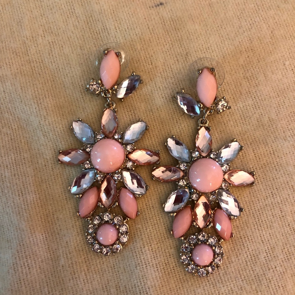 Dangle earrings